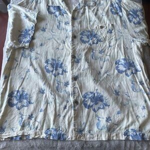 Tommy Bahama Floral Hawaiian short sleeve button down Size XXL Silk